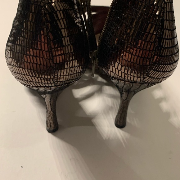 Nima strappy heels gold and black - Picture 3 of 4